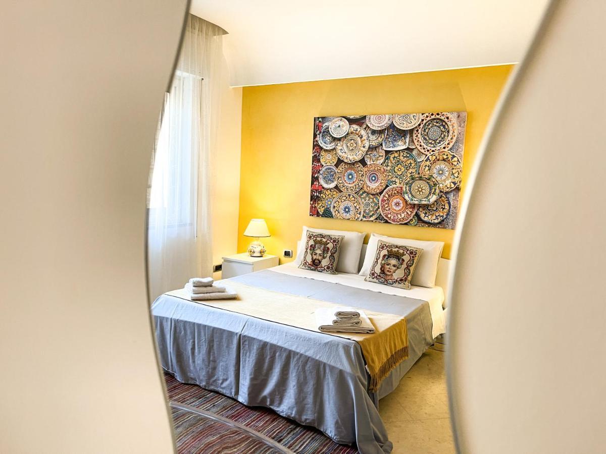 Al Politeama Rooms B&B Palermo Kültér fotó