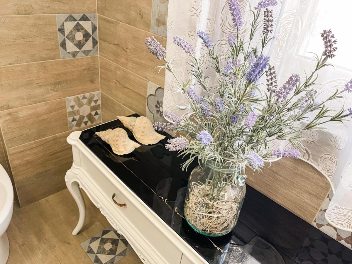 Al Politeama Rooms B&B Palermo Kültér fotó