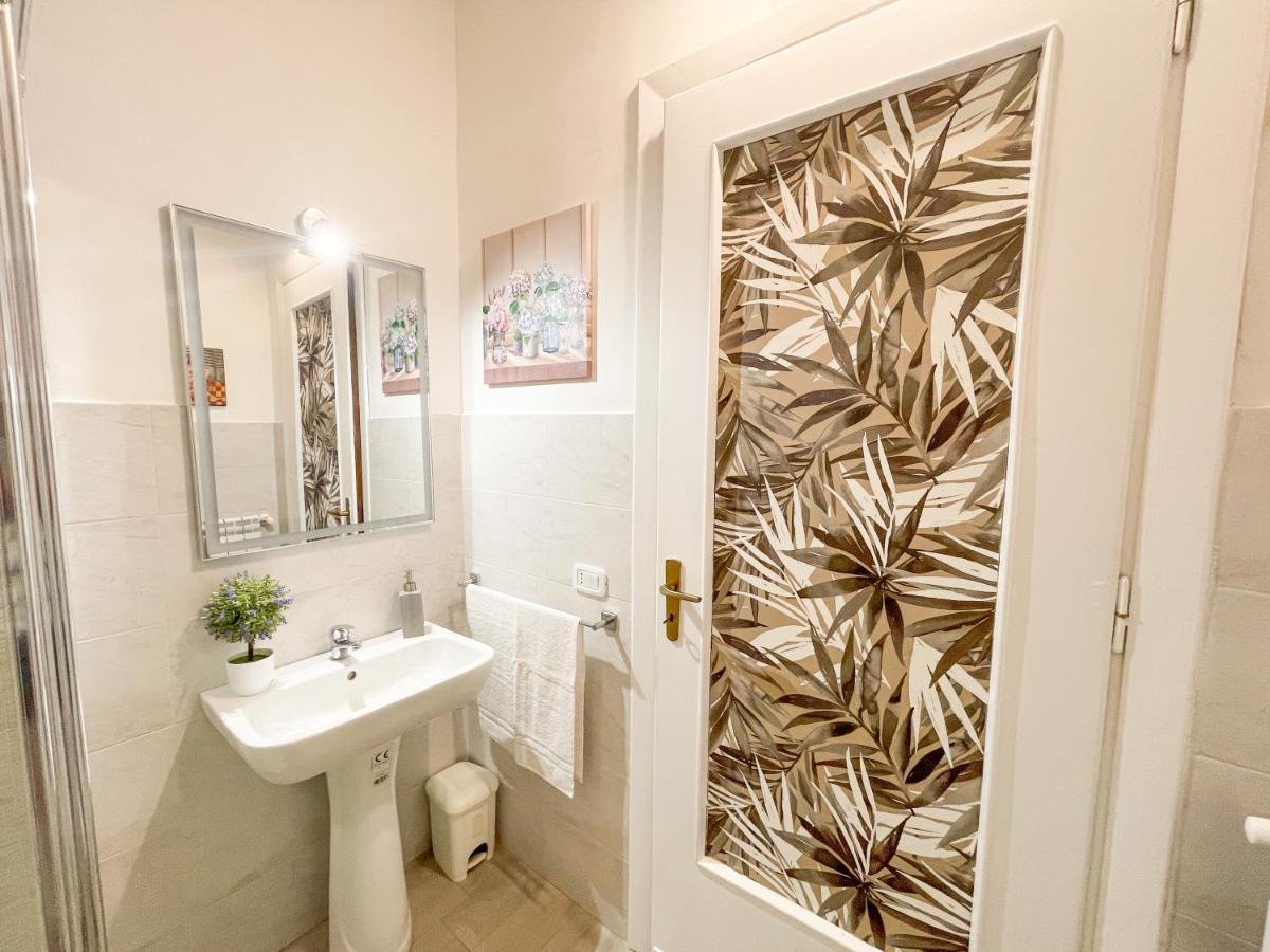Al Politeama Rooms B&B Palermo Kültér fotó